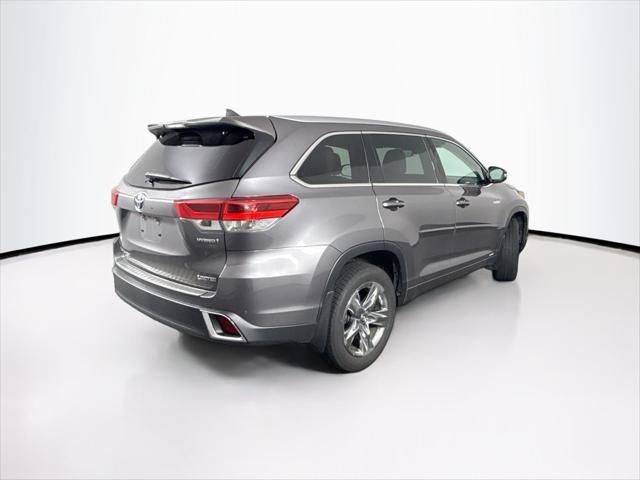 used 2018 Toyota Highlander Hybrid car, priced at $28,000