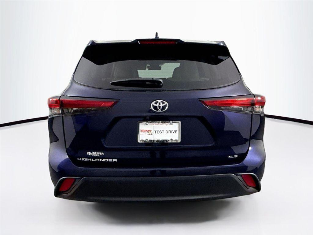 used 2023 Toyota Highlander car, priced at $39,500