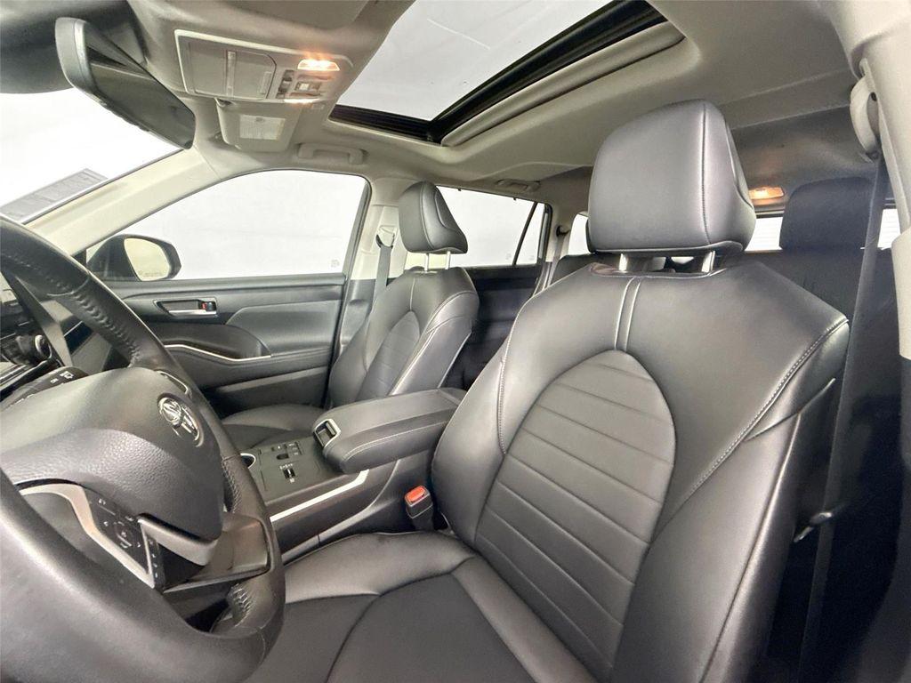 used 2023 Toyota Highlander car, priced at $43,000