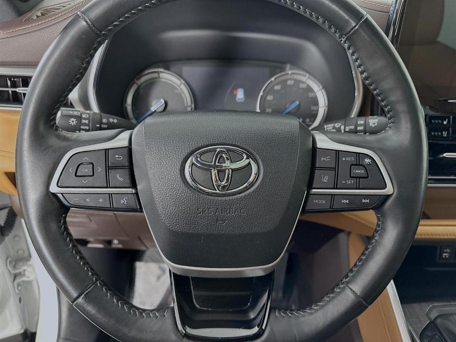 used 2022 Toyota Highlander Hybrid car, priced at $48,250