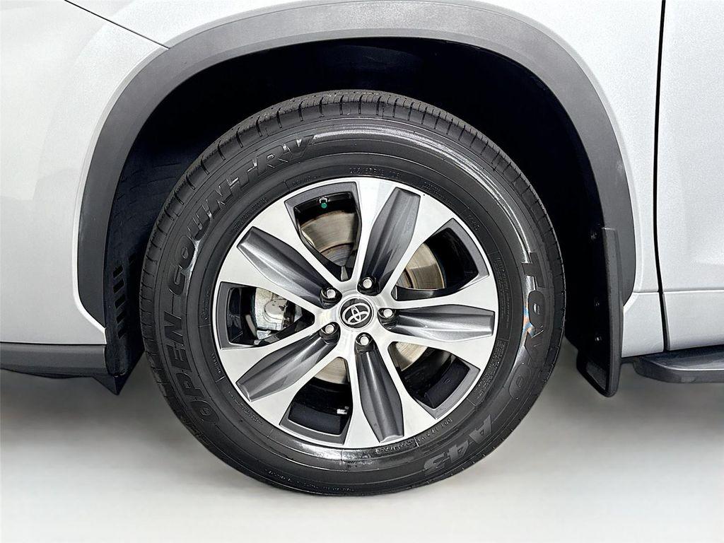 used 2023 Toyota Highlander car, priced at $42,500