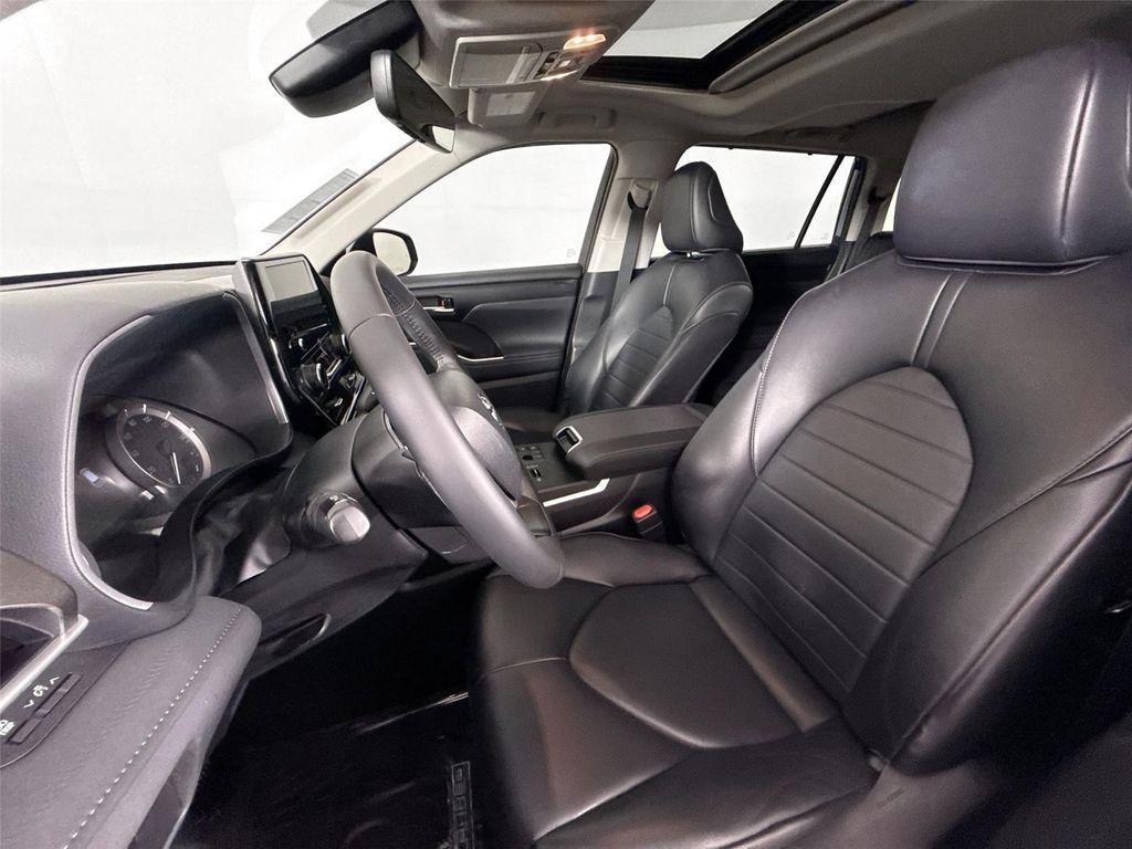 used 2023 Toyota Highlander car, priced at $42,500