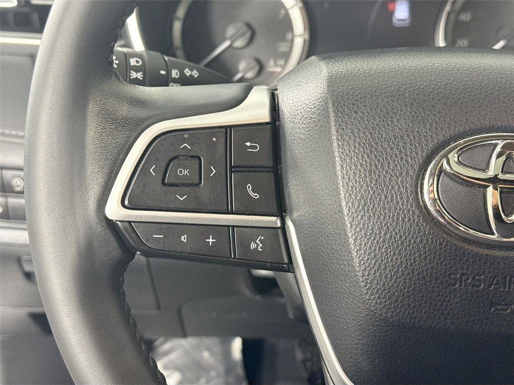 used 2023 Toyota Highlander car, priced at $42,500