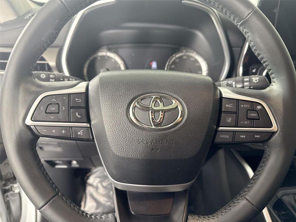 used 2023 Toyota Highlander car, priced at $42,500