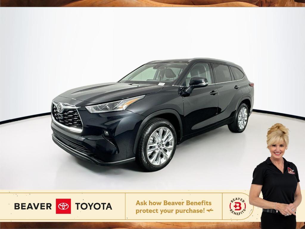 used 2022 Toyota Highlander car, priced at $39,500