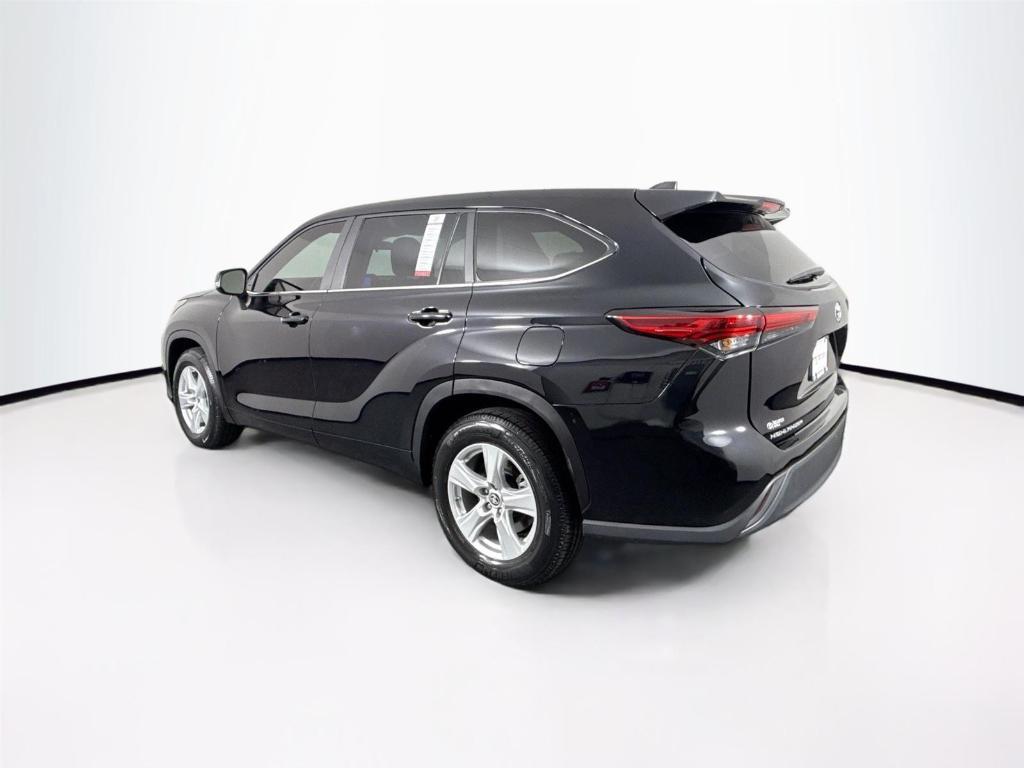 used 2023 Toyota Highlander car, priced at $37,500