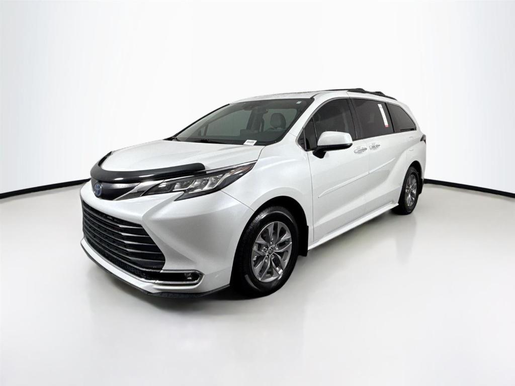 used 2022 Toyota Sienna car, priced at $44,000