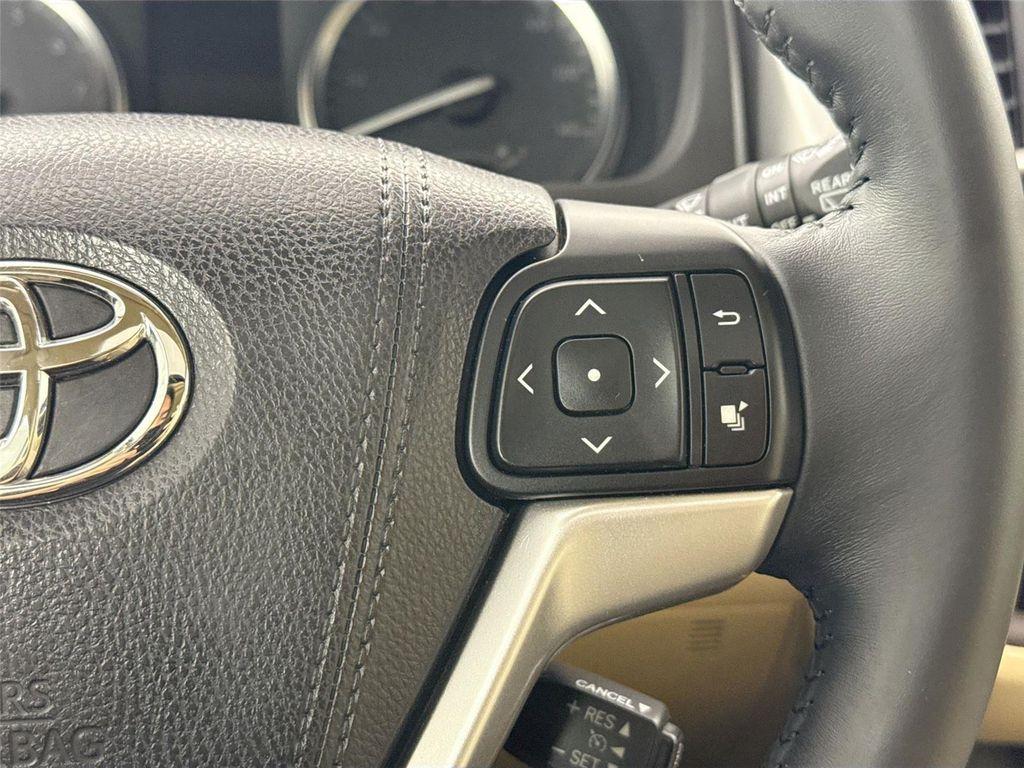 used 2016 Toyota Highlander car, priced at $22,500