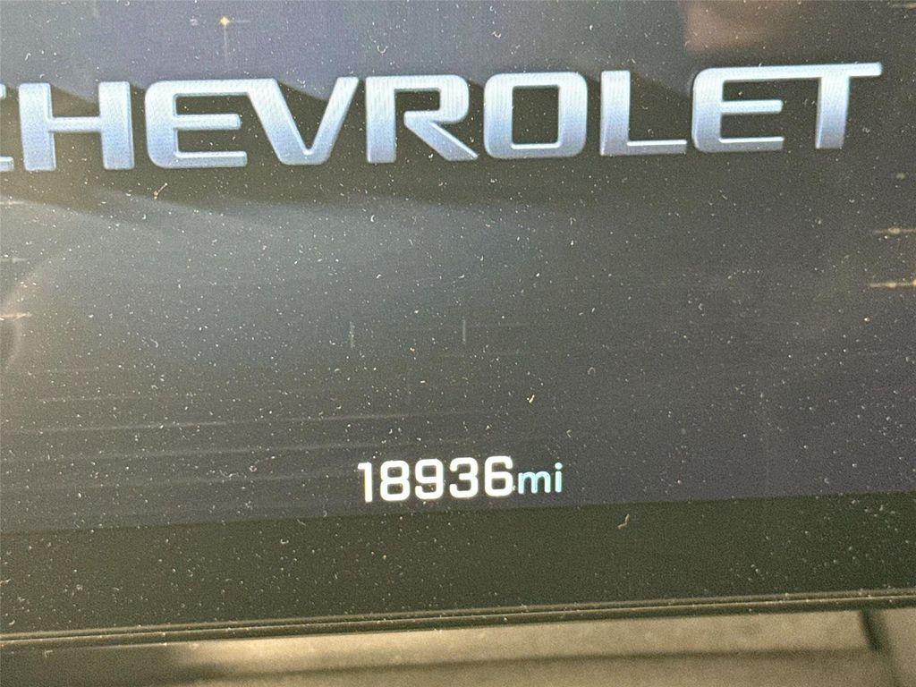 used 2025 Chevrolet Equinox car, priced at $29,750