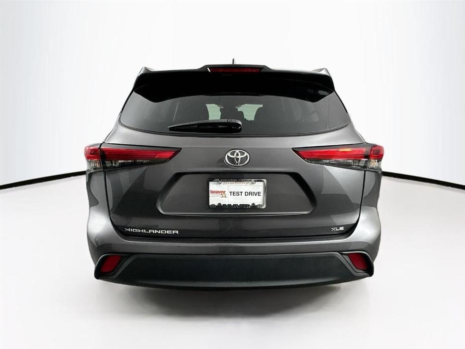 used 2021 Toyota Highlander car, priced at $37,500