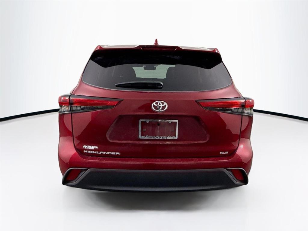 used 2020 Toyota Highlander car, priced at $34,000