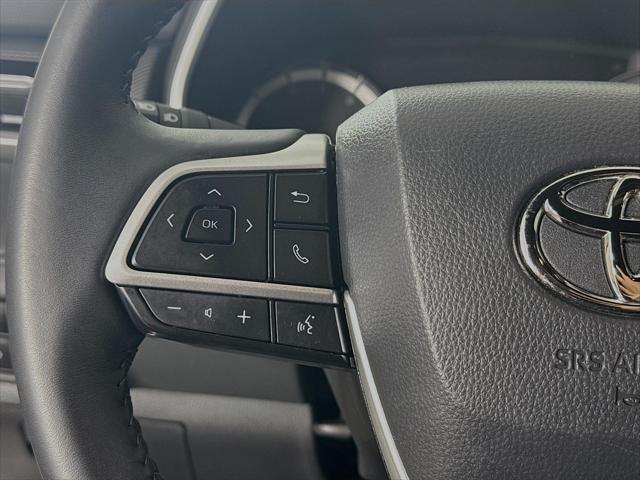 used 2023 Toyota Highlander car, priced at $46,500