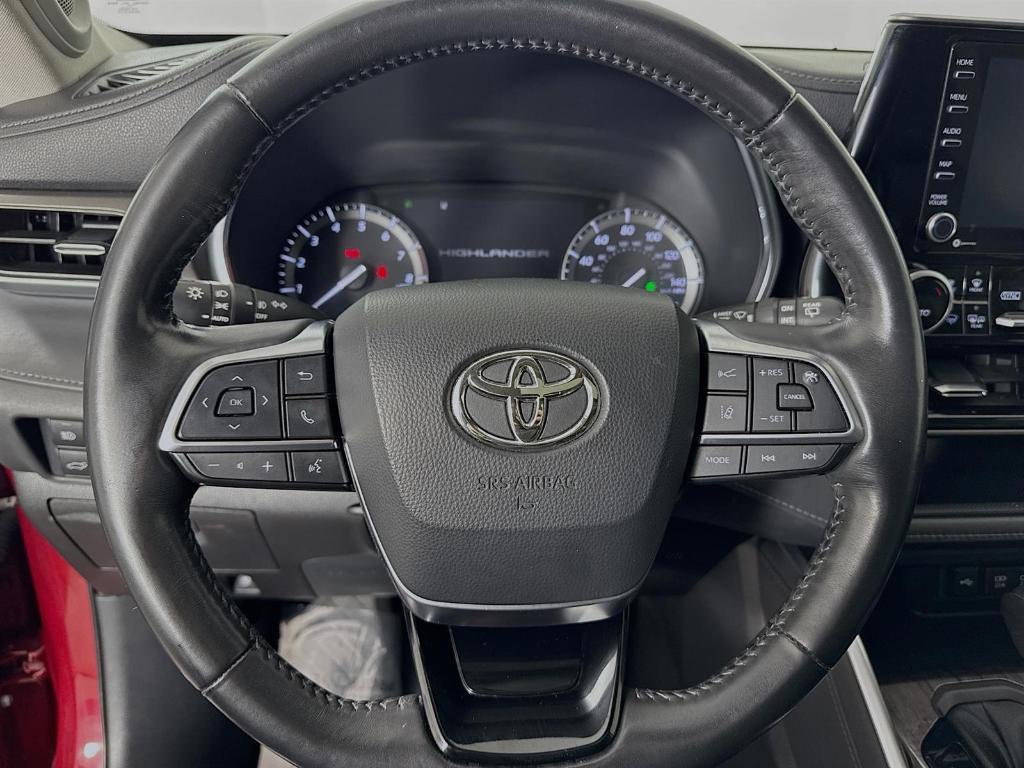 used 2021 Toyota Highlander car, priced at $36,000