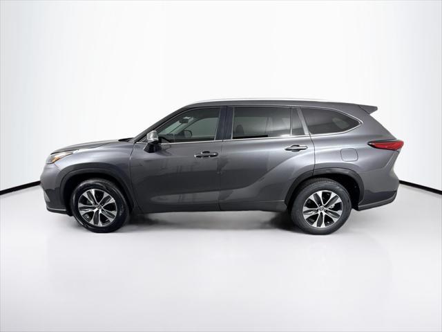 used 2023 Toyota Highlander car, priced at $44,000
