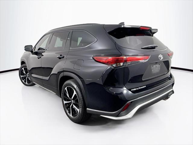 used 2021 Toyota Highlander car, priced at $36,000