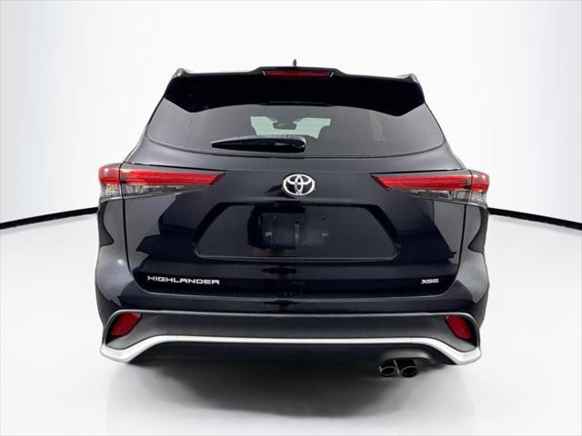 used 2021 Toyota Highlander car, priced at $36,000