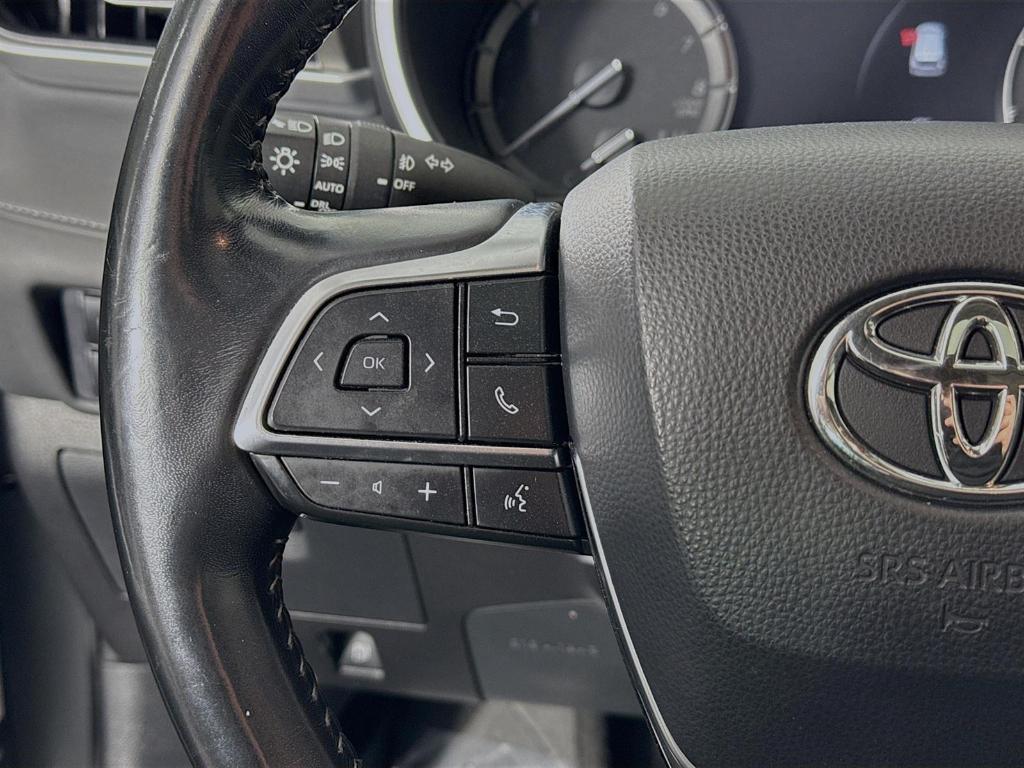 used 2020 Toyota Highlander car, priced at $34,000