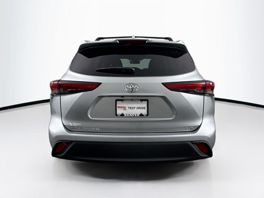 used 2020 Toyota Highlander car, priced at $34,000