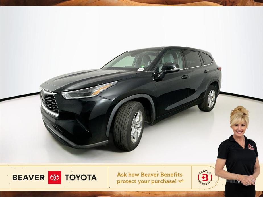 used 2021 Toyota Highlander car, priced at $34,000