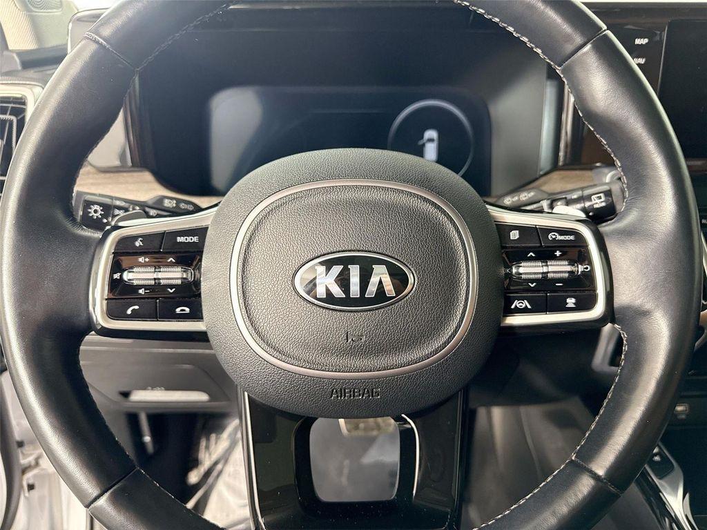 used 2021 Kia Sorento car, priced at $31,500