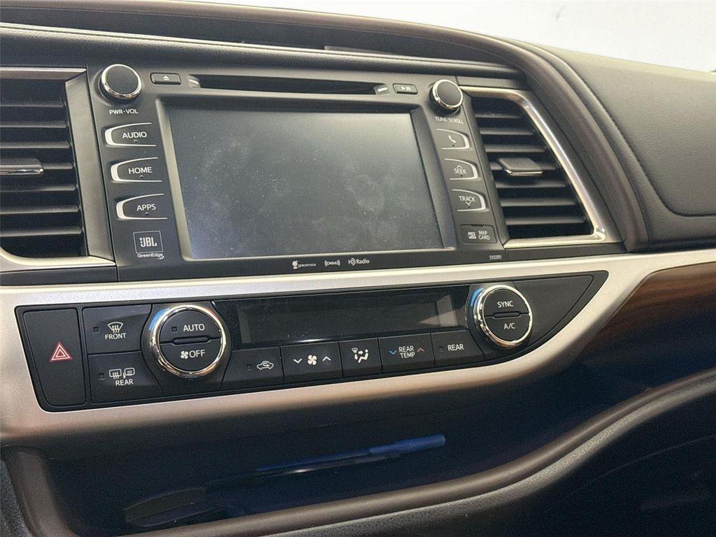 used 2019 Toyota Highlander Hybrid car, priced at $34,700