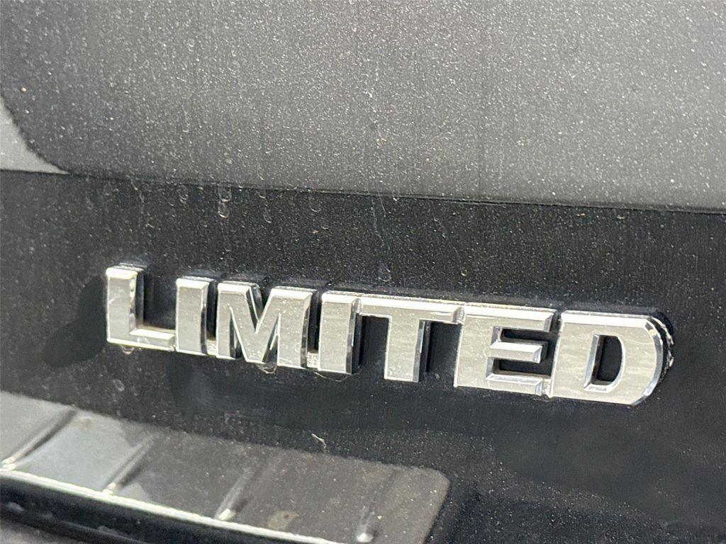 used 2019 Toyota Highlander Hybrid car, priced at $34,700