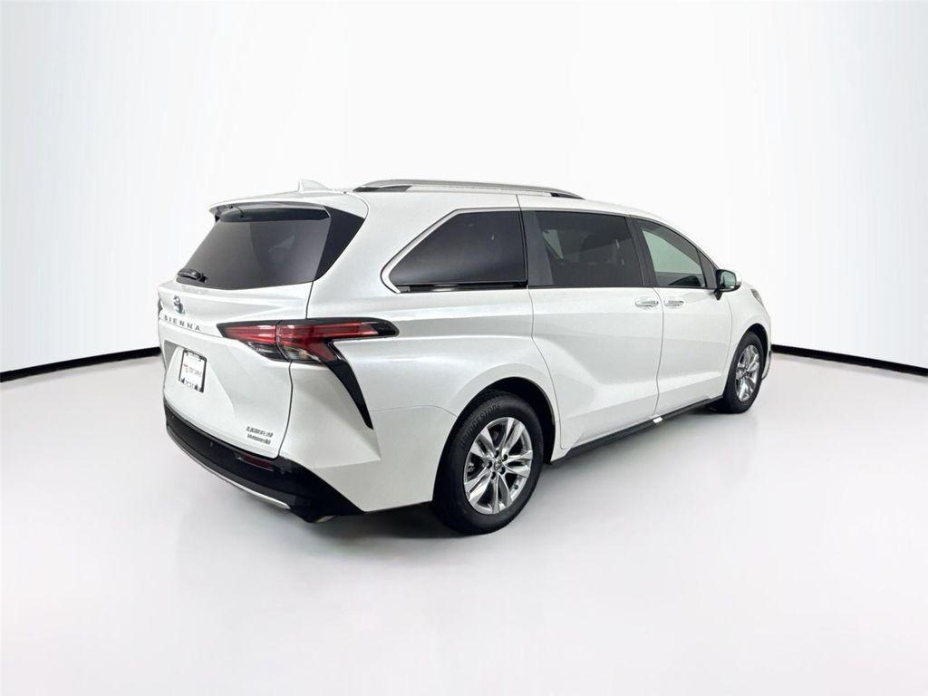 used 2024 Toyota Sienna car, priced at $52,200