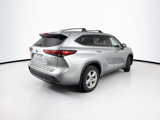 used 2020 Toyota Highlander Hybrid car, priced at $35,000