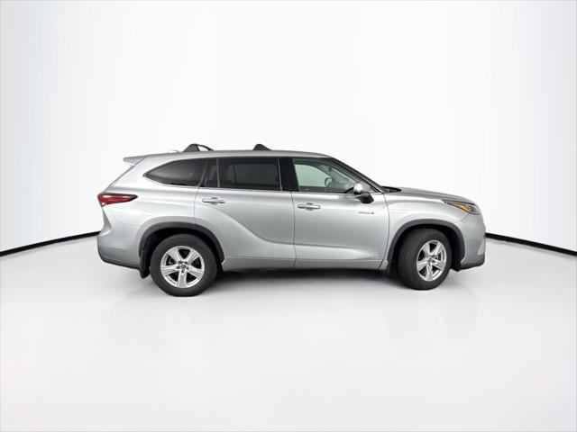 used 2020 Toyota Highlander Hybrid car, priced at $35,000