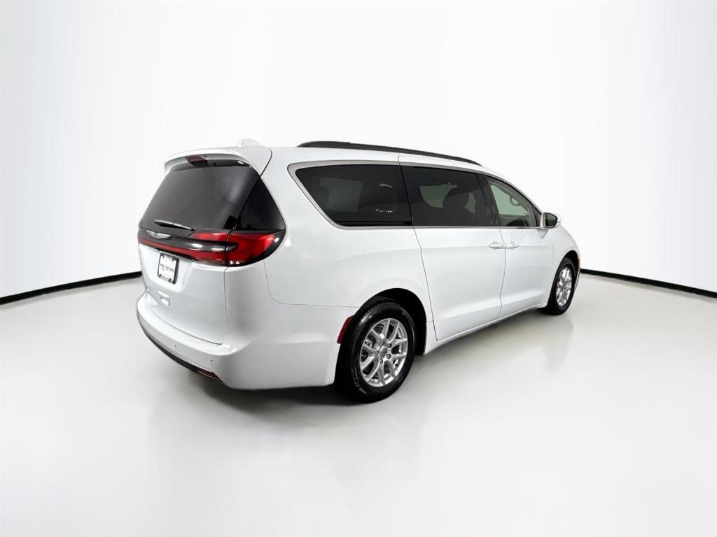 used 2022 Chrysler Pacifica car, priced at $25,000