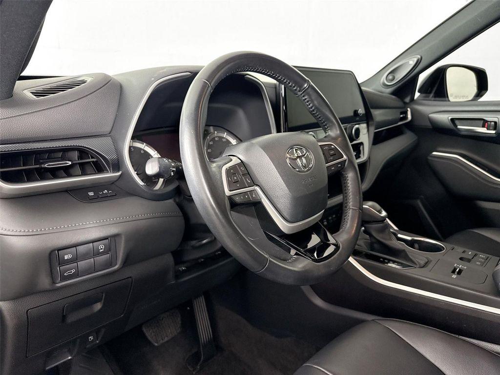 used 2023 Toyota Highlander car, priced at $40,000