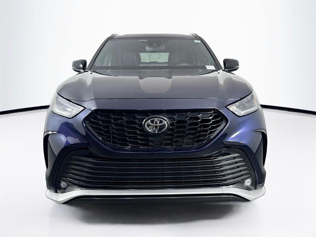 used 2023 Toyota Highlander car, priced at $40,000