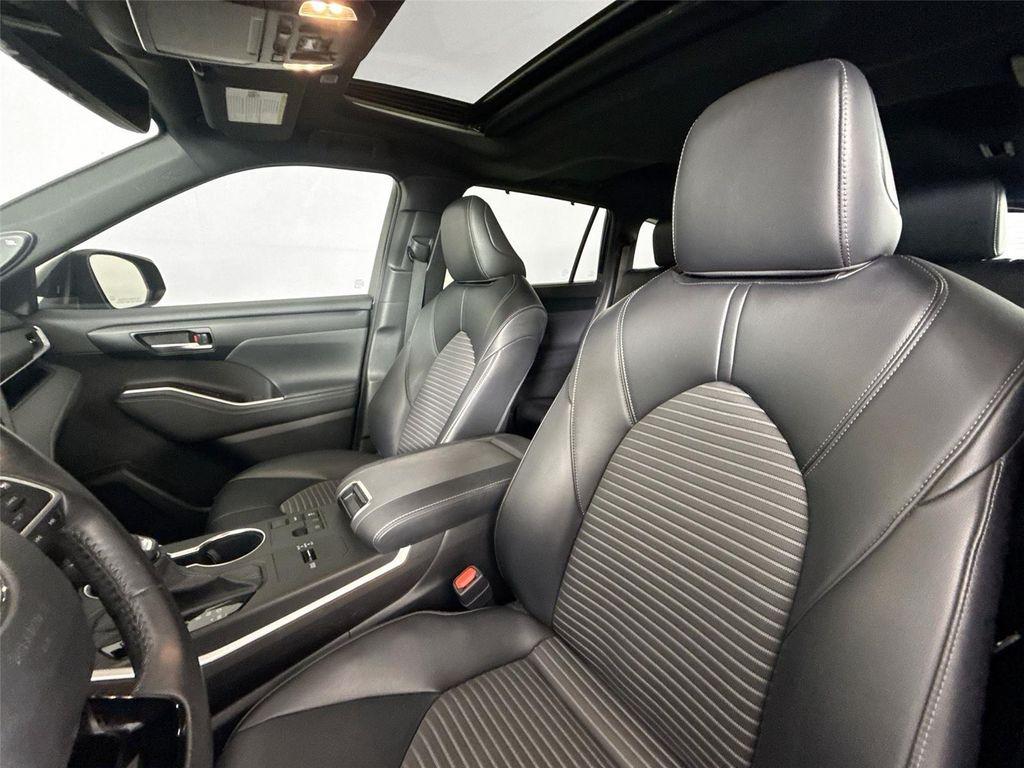 used 2023 Toyota Highlander car, priced at $40,000