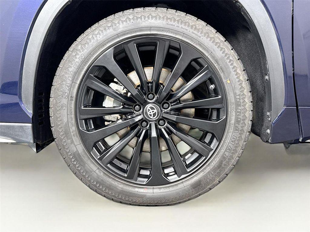 used 2023 Toyota Highlander car, priced at $40,000