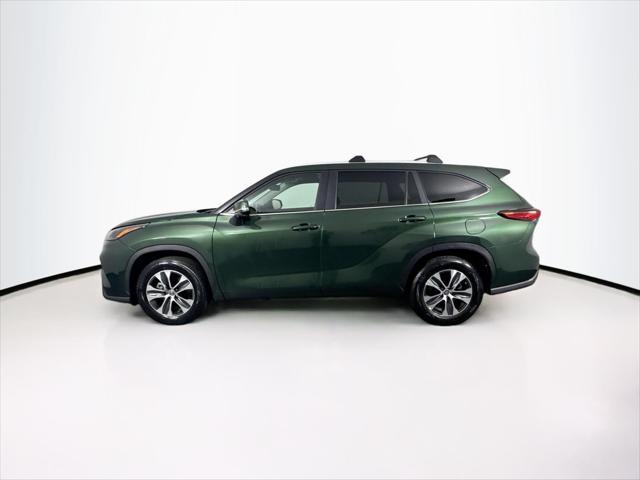used 2023 Toyota Highlander car, priced at $38,000