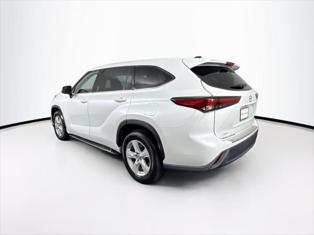 used 2022 Toyota Highlander car, priced at $34,000