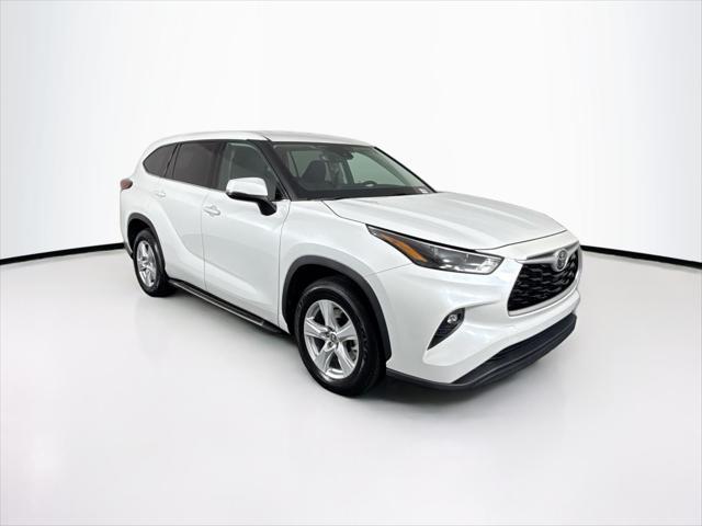 used 2022 Toyota Highlander car, priced at $34,000