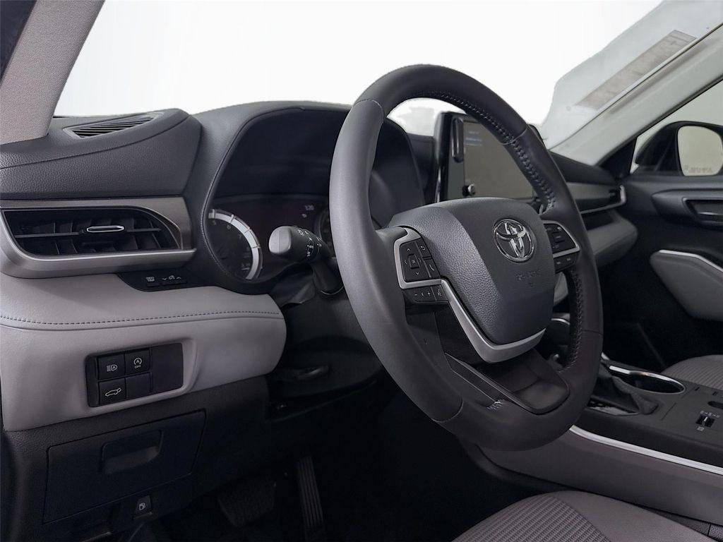 used 2024 Toyota Highlander car, priced at $43,000