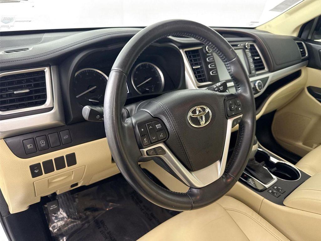 used 2018 Toyota Highlander car, priced at $28,000