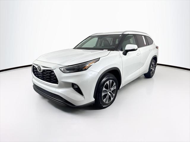 used 2023 Toyota Highlander car, priced at $41,000