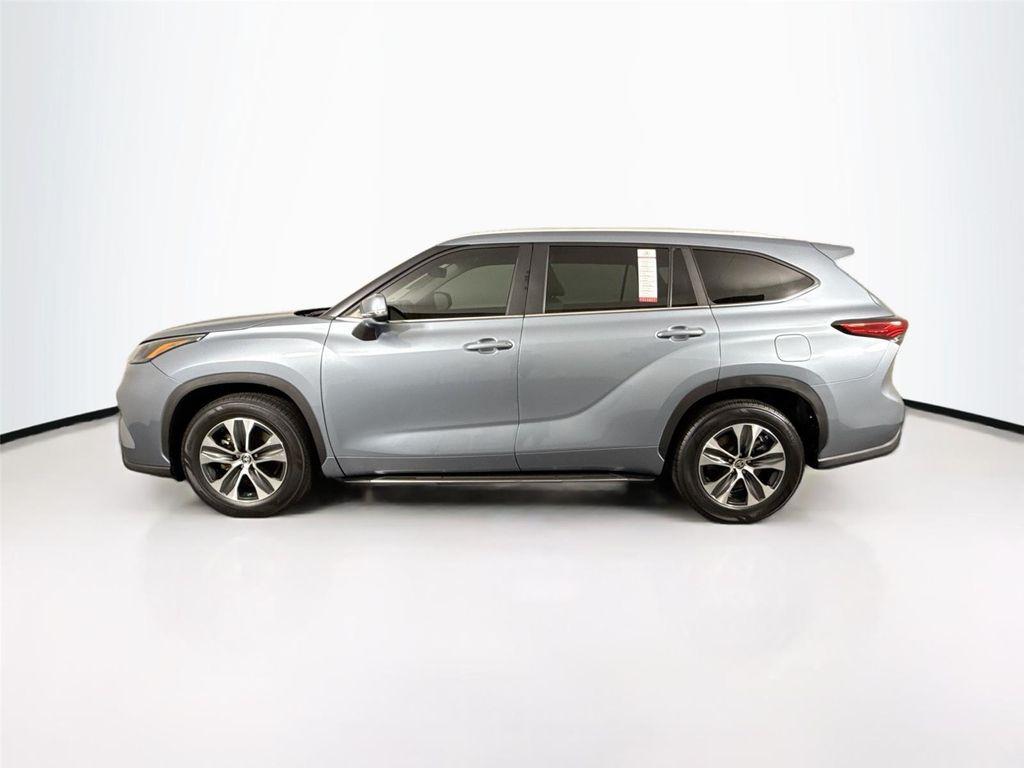 used 2023 Toyota Highlander car, priced at $40,000