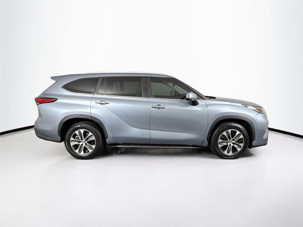 used 2023 Toyota Highlander car, priced at $40,000
