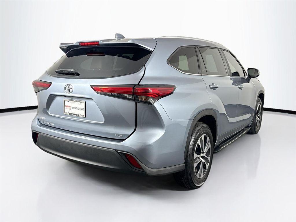 used 2023 Toyota Highlander car, priced at $40,000
