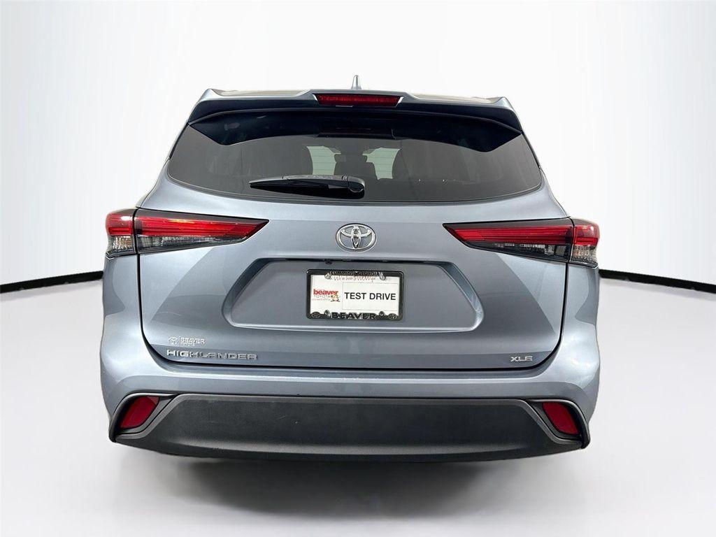 used 2023 Toyota Highlander car, priced at $40,000