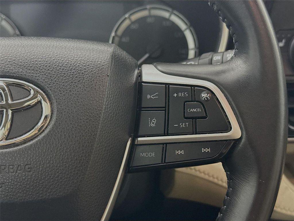 used 2023 Toyota Highlander car, priced at $40,000