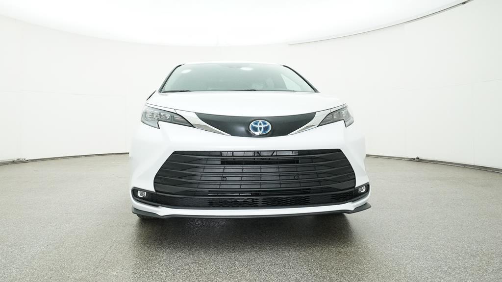 new 2025 Toyota Sienna car, priced at $48,502