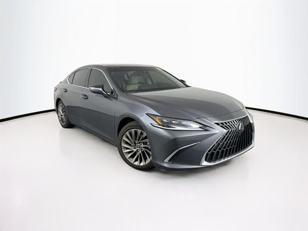 used 2024 Lexus ES 350 car, priced at $52,000