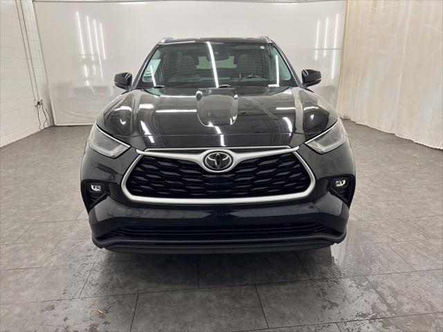 used 2021 Toyota Highlander car, priced at $30,000