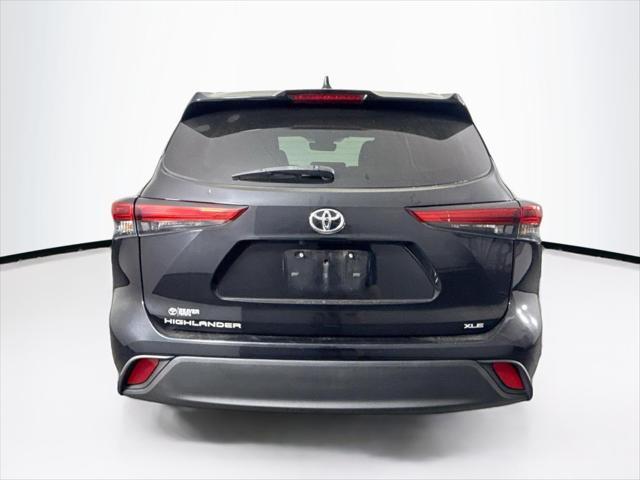 used 2021 Toyota Highlander car, priced at $30,000