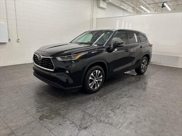 used 2021 Toyota Highlander car, priced at $30,000
